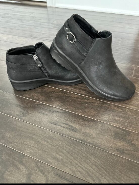 Skechers Shoes - Skechers Women's Relaxed Fit: Lovely Vibe - Moonlight Booties Sz 11